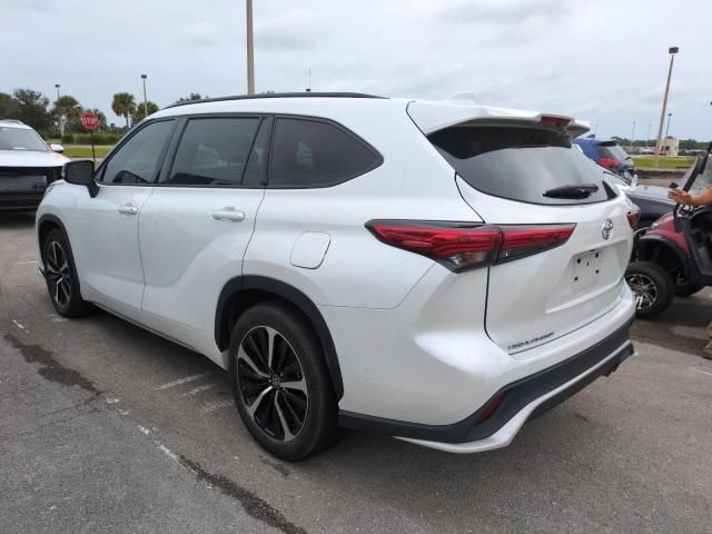 2022 Toyota Highlander XSE