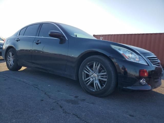 2015 Infiniti Q40