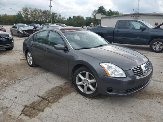 2005 Nissan Maxima SE