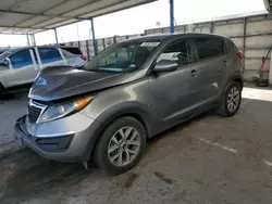 KIA Vehiculos salvage en venta: 2016 KIA Sportage LX