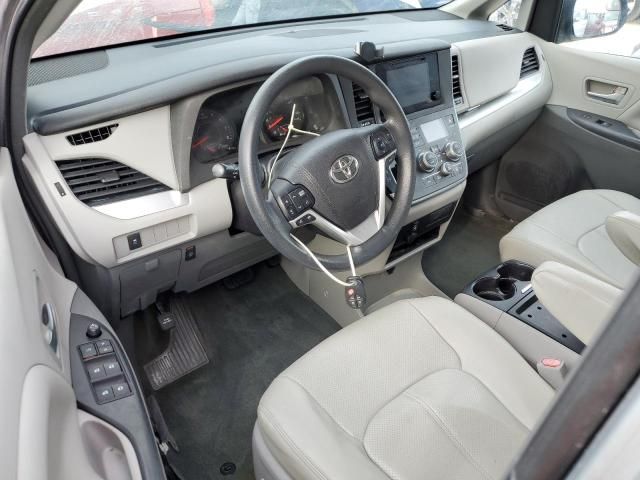 2015 Toyota Sienna LE