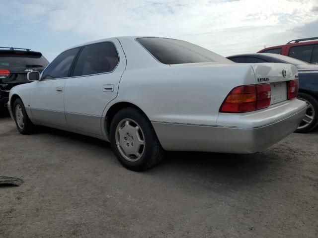 2000 Lexus LS 400