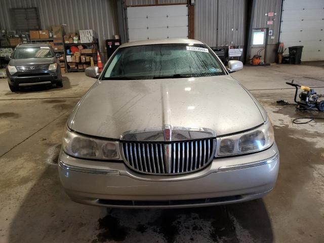 1999 Lincoln Town Car Executive