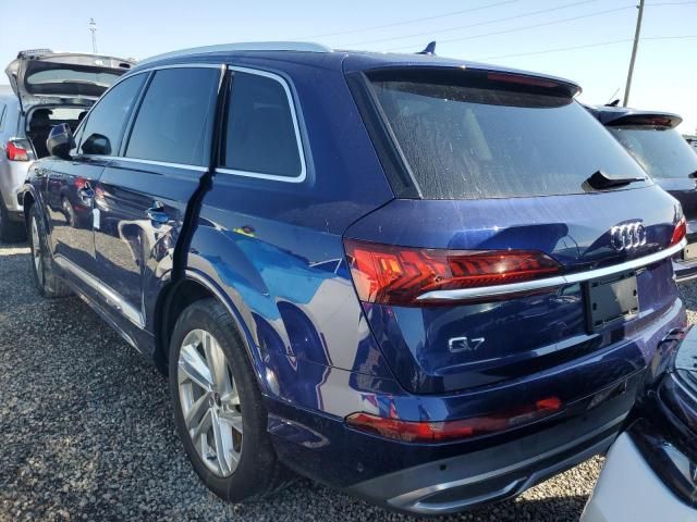 2021 Audi Q7 Premium Plus