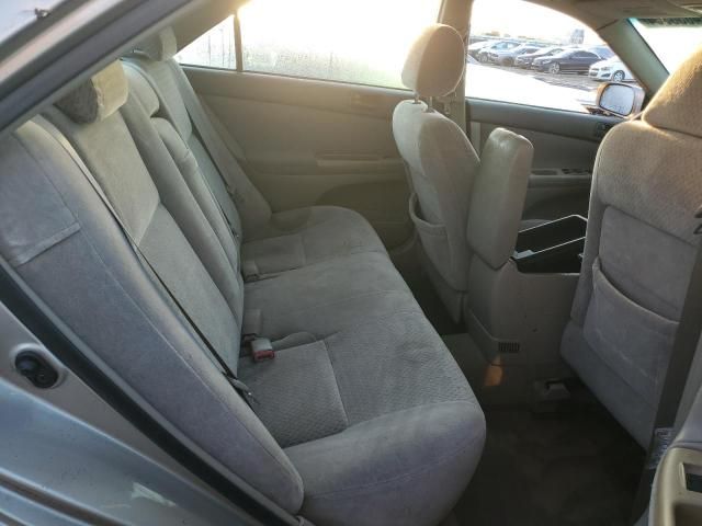 2004 Toyota Camry LE