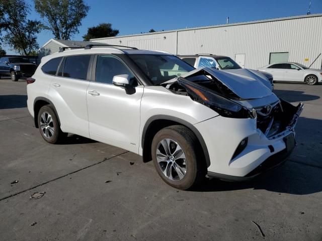 2023 Toyota Highlander Hybrid XLE