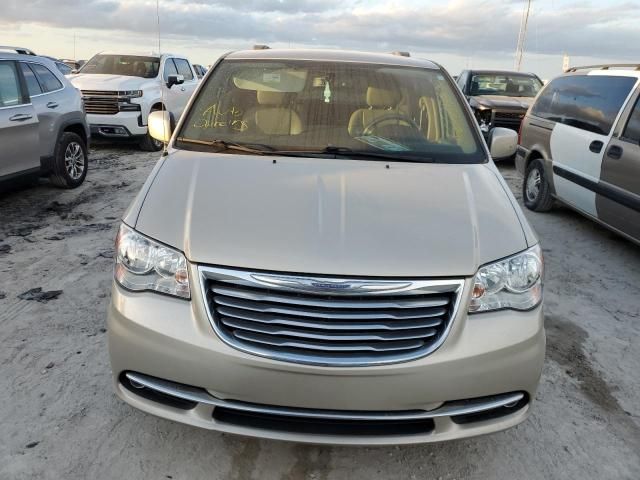 2016 Chrysler Town & Country Touring