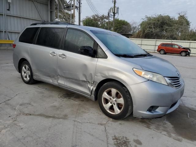 2015 Toyota Sienna LE