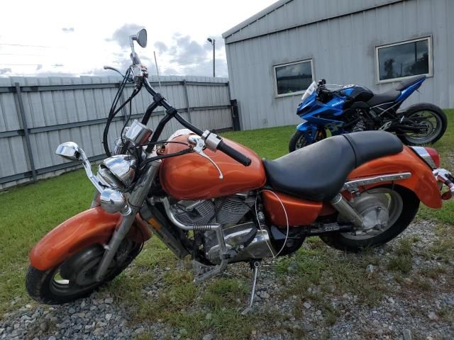 2003 Honda VT1100 C2