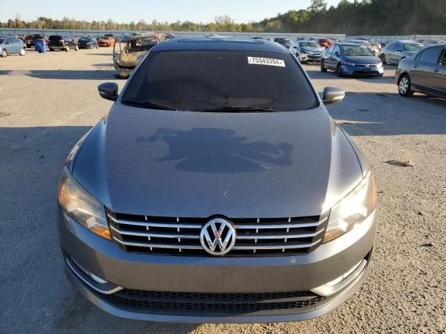 2015 Volkswagen Passat SEL