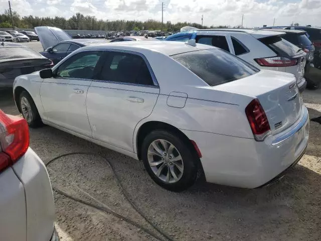 2020 Chrysler 300 Touring