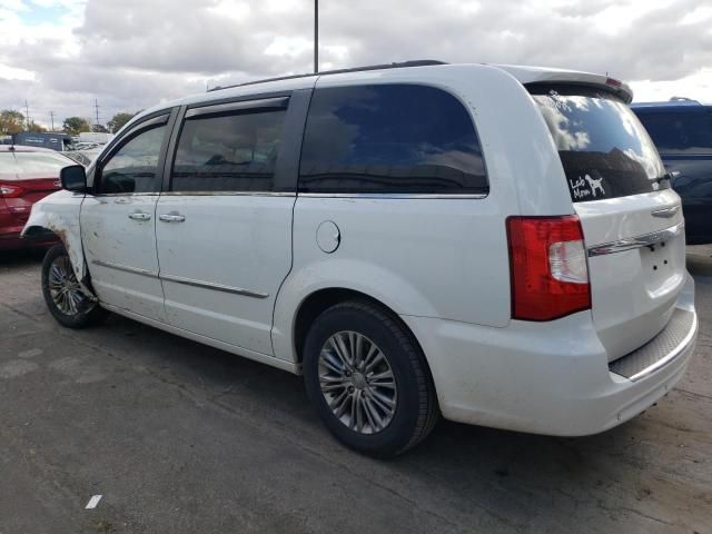 2016 Chrysler Town & Country Touring L