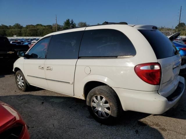 2005 Chrysler Town & Country Touring