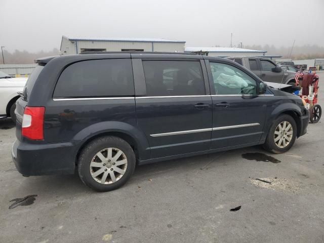 2013 Chrysler Town & Country Touring