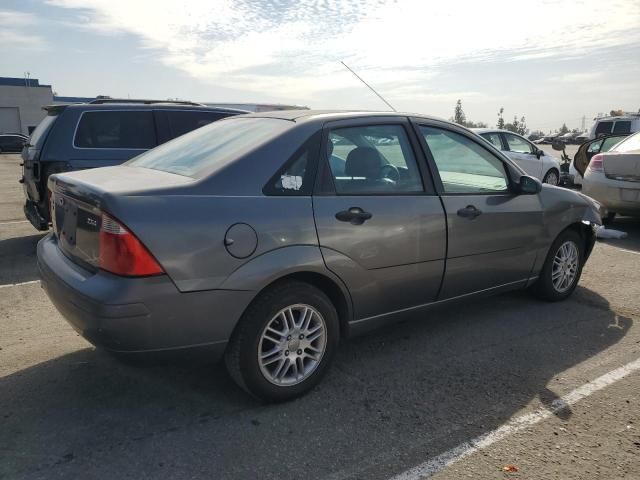 2005 Ford Focus ZX4