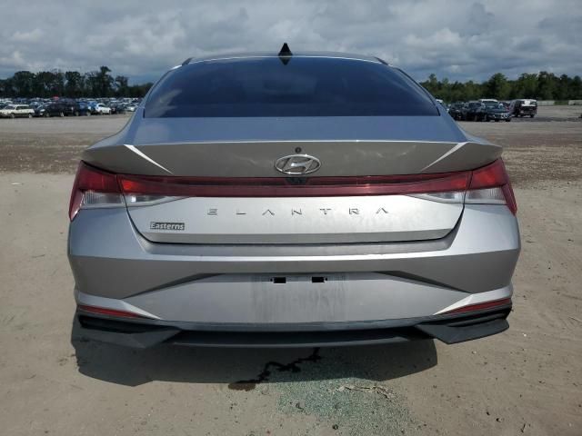 2021 Hyundai Elantra SE