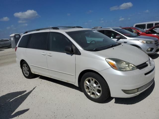 2004 Toyota Sienna XLE