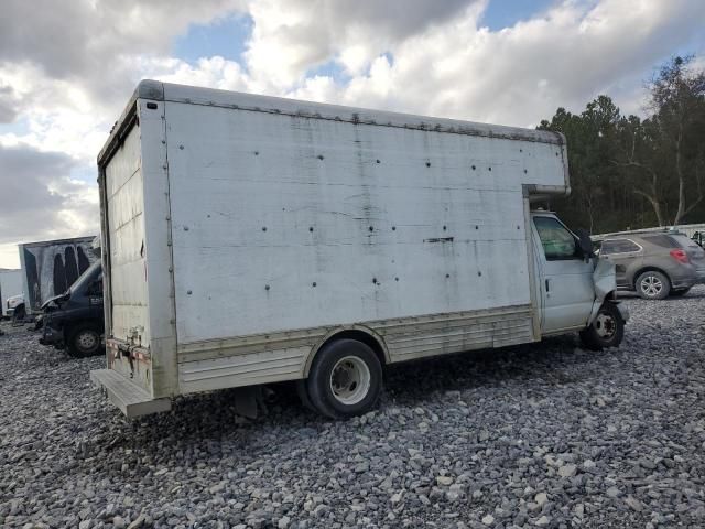 2006 Ford Econoline E450 Super Duty Cutaway Van