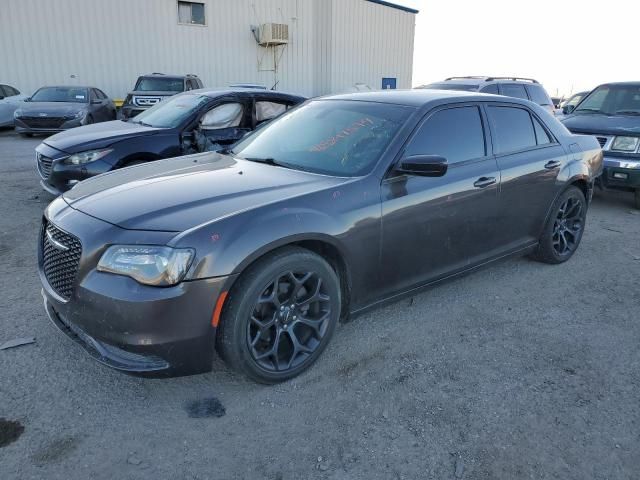 2019 Chrysler 300 Touring