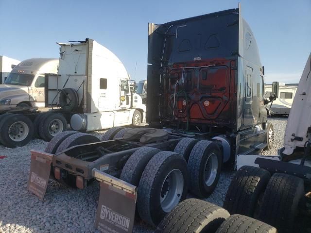 2017 Freightliner Cascadia 125