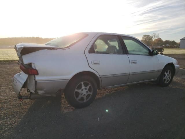 1999 Toyota Camry LE