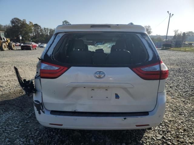 2015 Toyota Sienna XLE