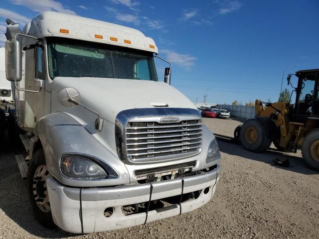 2013 Freightliner Conventional Columbia