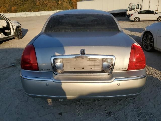 2004 Lincoln Town Car Ultimate