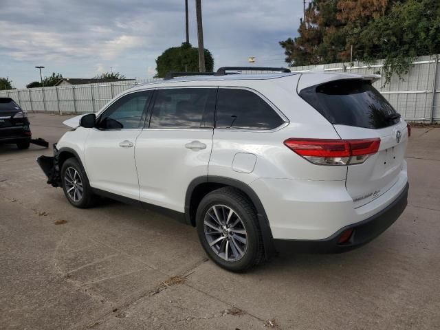 2019 Toyota Highlander SE