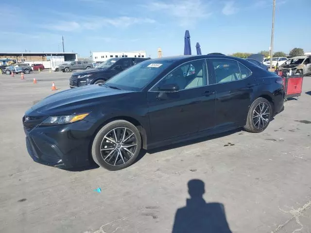 2023 Toyota Camry SE Night Shade