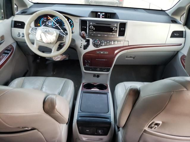 2012 Toyota Sienna XLE