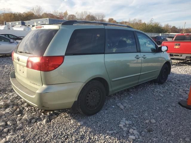 2009 Toyota Sienna CE