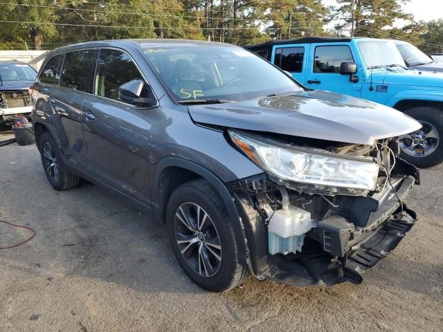 2019 Toyota Highlander LE