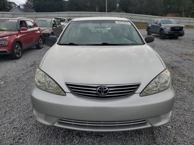 2005 Toyota Camry LE