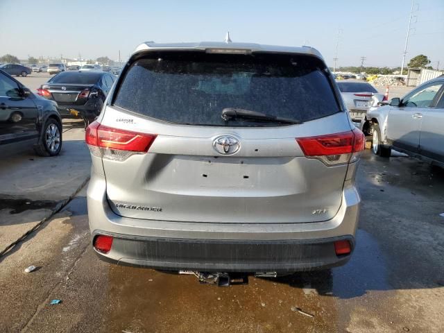 2018 Toyota Highlander SE