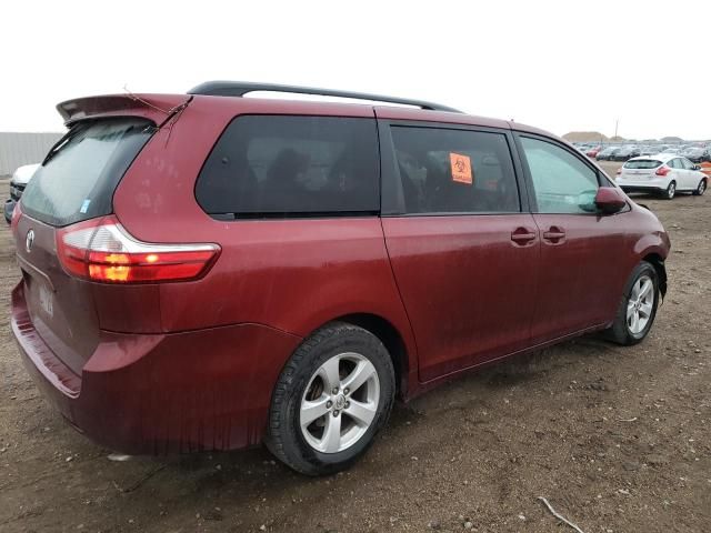 2015 Toyota Sienna LE