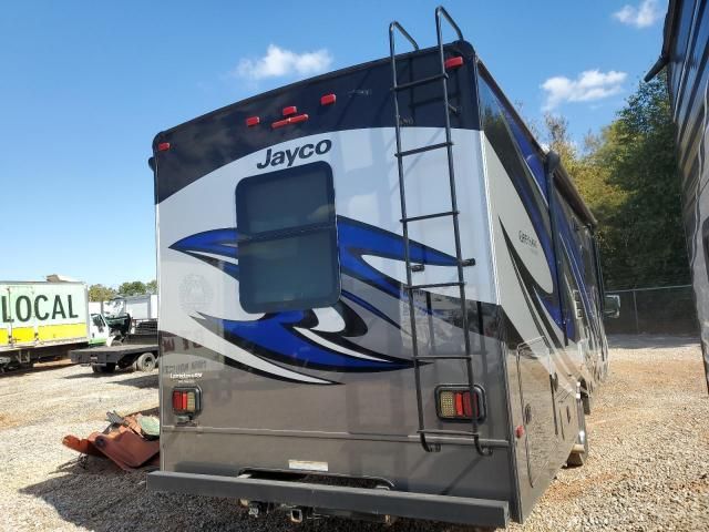 2017 Ford Econoline E450 Super Duty Cutaway Van