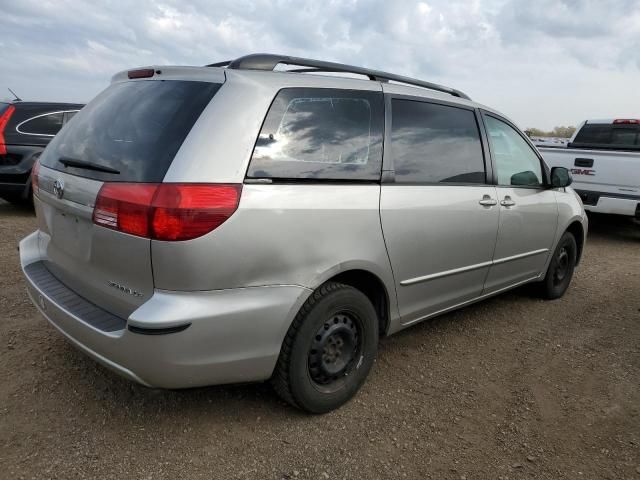 2004 Toyota Sienna CE