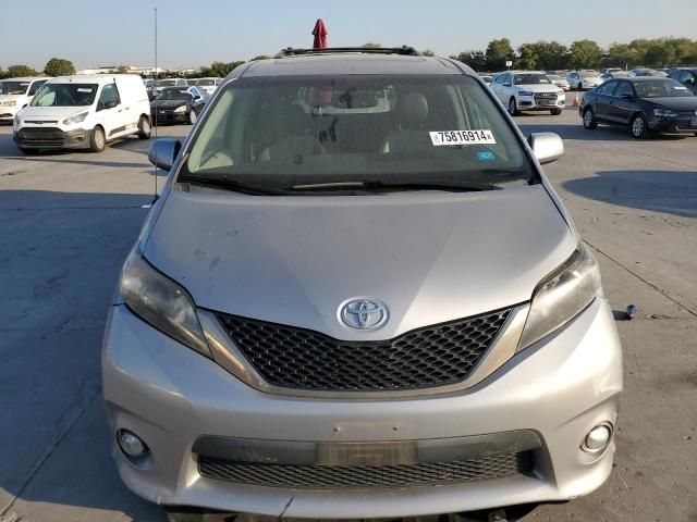 2012 Toyota Sienna Sport