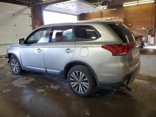 2019 Mitsubishi Outlander SE