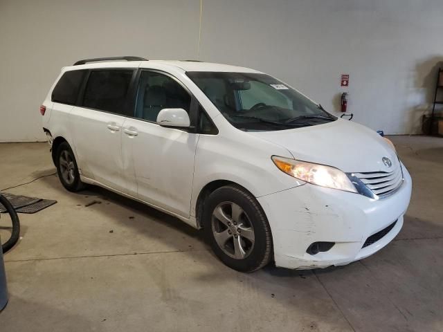 2015 Toyota Sienna LE