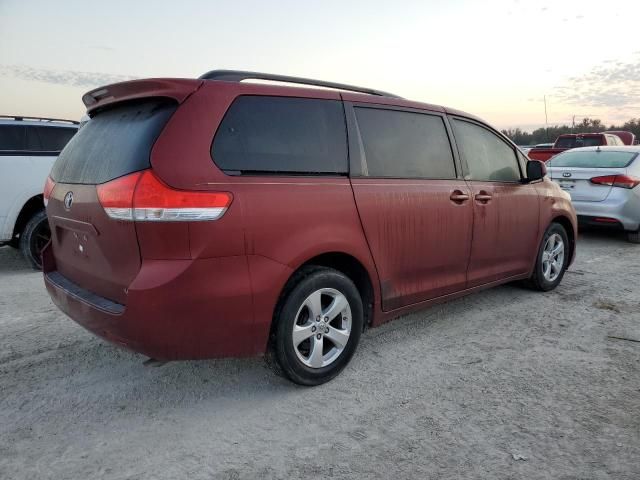 2013 Toyota Sienna LE