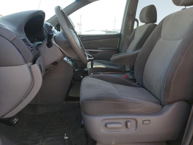 2008 Toyota Sienna CE