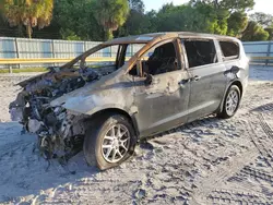 Chrysler Pacifica Touring Vehiculos salvage en venta: 2020 Chrysler Pacifica Touring