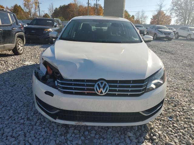 2015 Volkswagen Passat SE