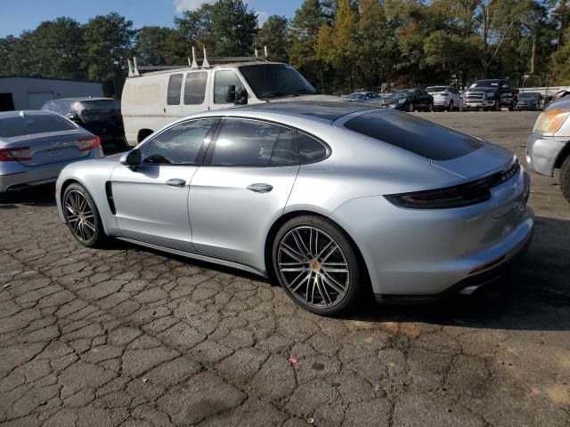 2018 Porsche Panamera 4