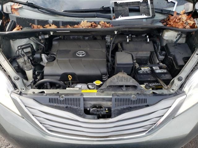 2011 Toyota Sienna XLE