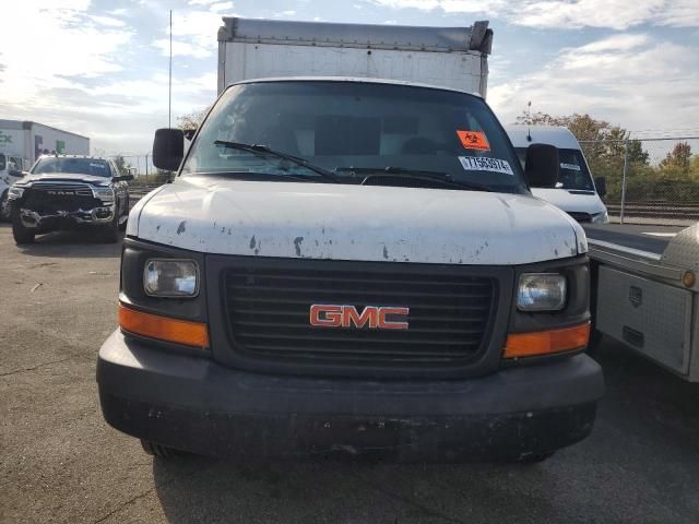 2005 GMC Savana Cutaway G3500