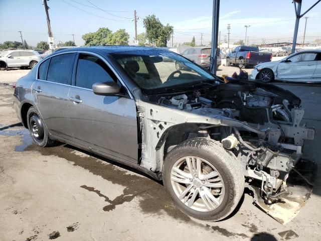 2015 Infiniti Q40