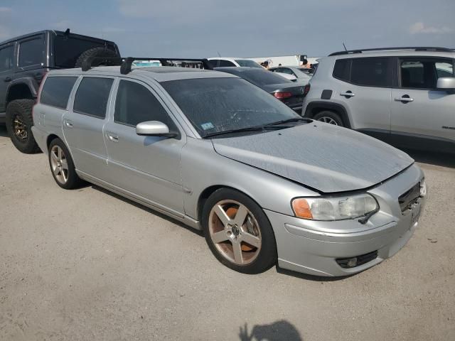 2005 Volvo V70 R